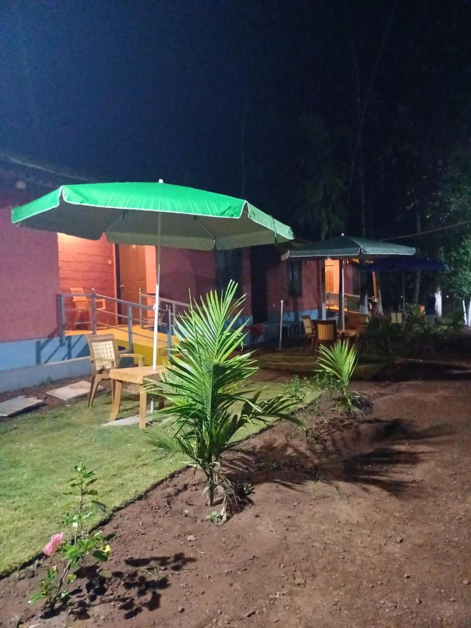 Hotel Amee'S Retreat Diveāgar Zewnętrze zdjęcie